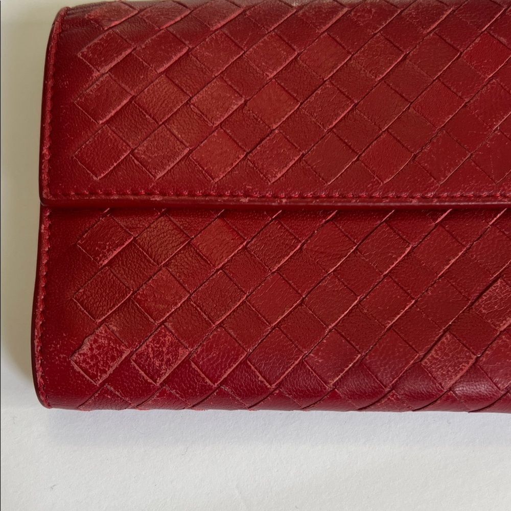 Bottega Veneta Red Woven Wallet - Picture 4 of 11